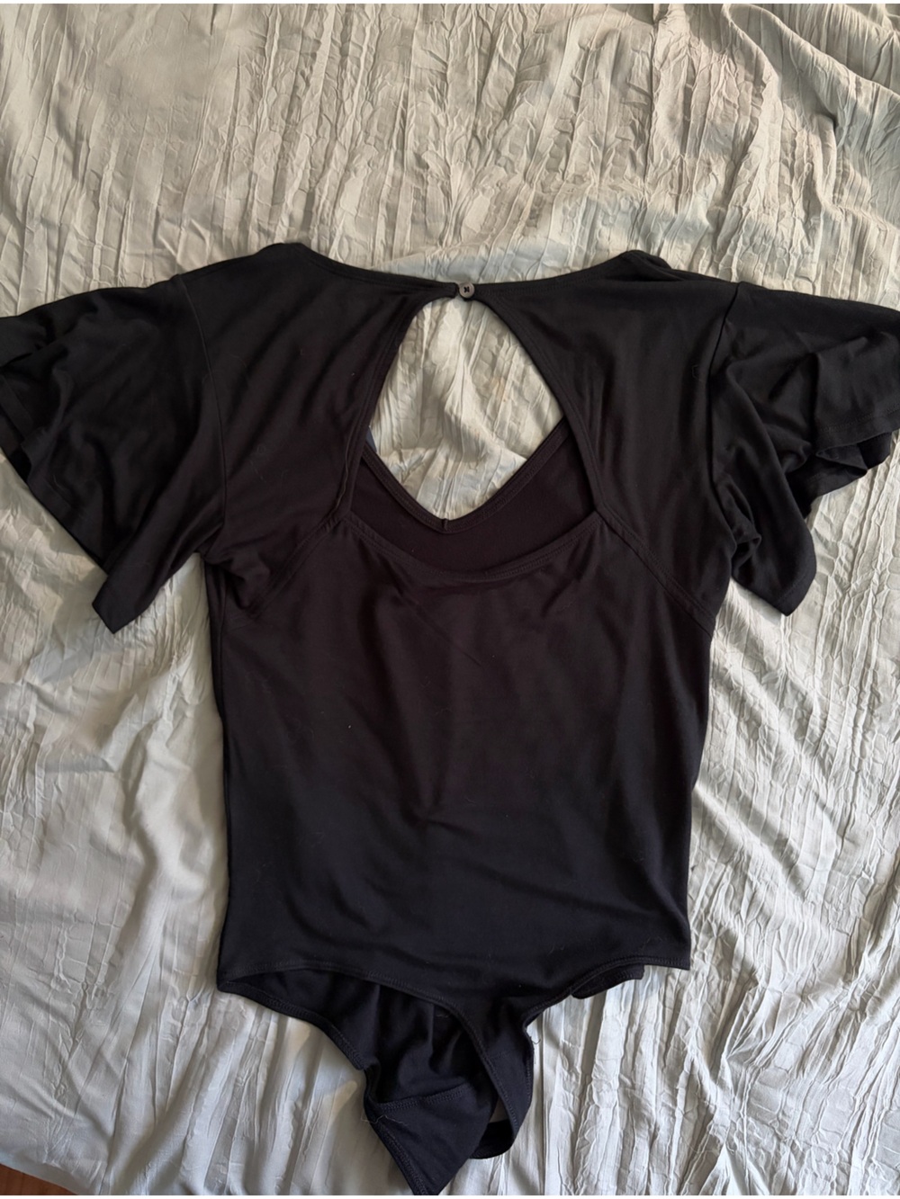 Abercrombie & Fitch Black V-Neck Short-Sleeve Bodysuit with Back Keyhole - Picture 3 of 3